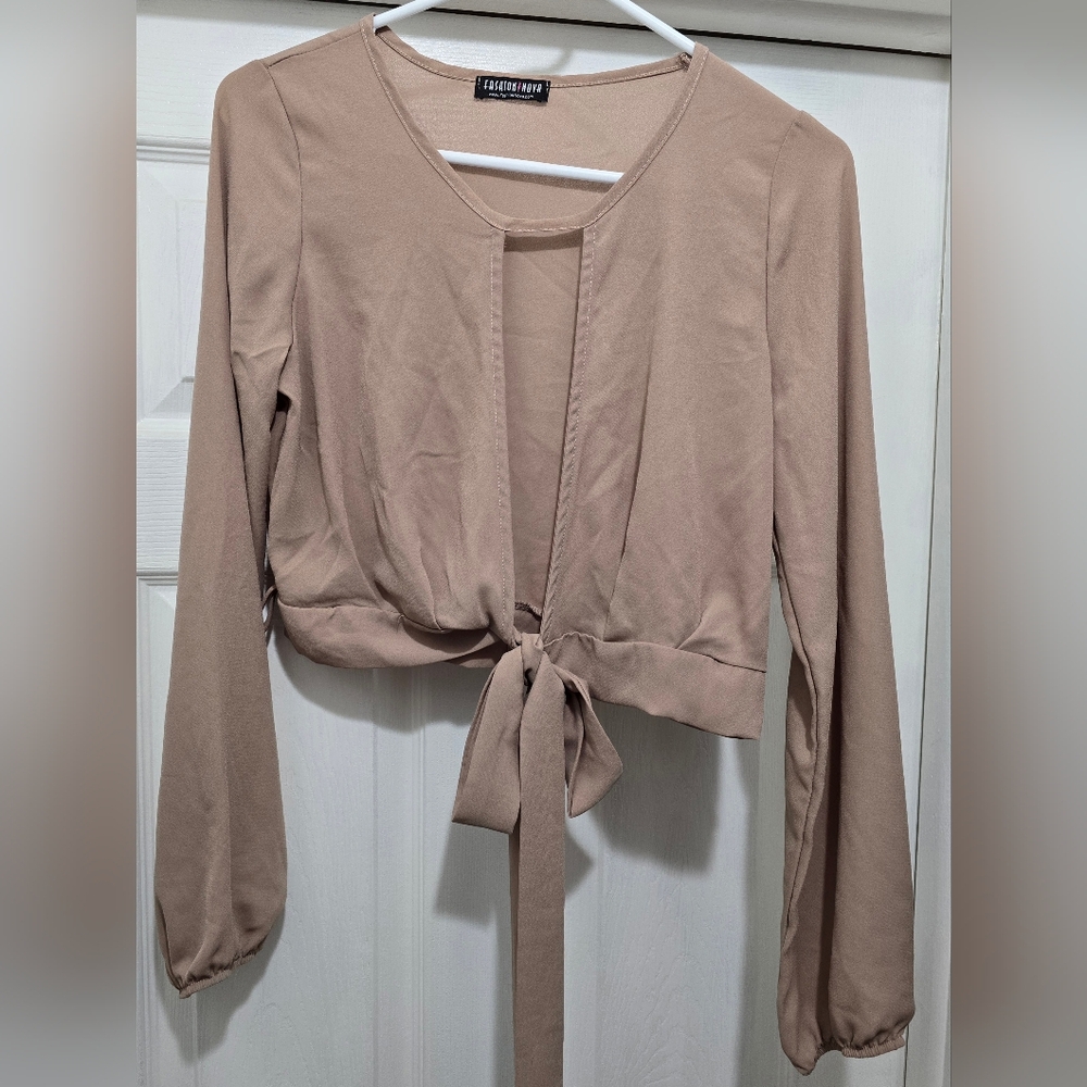 Fashion Nova Tie-Front Long Sleeve Top